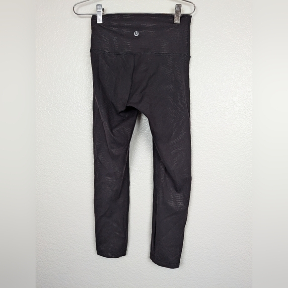 Lululemon Wunder Train High rise crop shapeshifter foil 23" size 4 - Picture 3 of 5